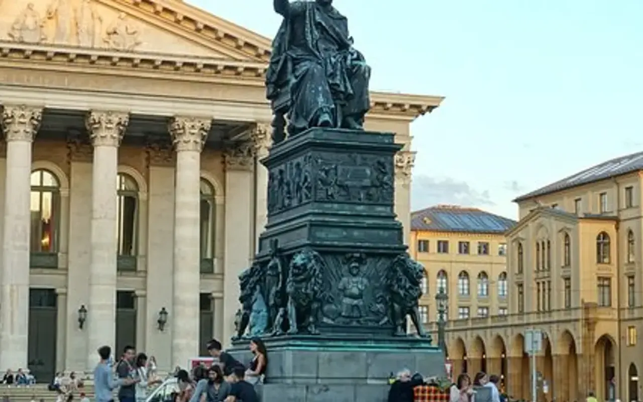 main photo
